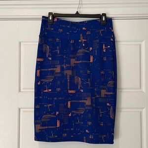 LulaRoe Cassie skirt sz medium, blue and bright orange line design, stretchy